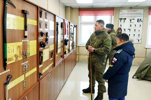 Военнослужащие 55-й мотострелковой бригады исполнили желание Кудера Монгуша