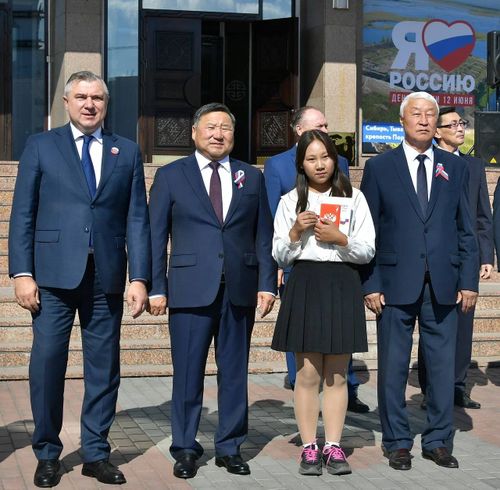 Владислав Ховалыг: «Каждый из нас продолжает вносить вклад в развитие Родины»