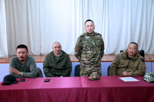 В Туве «Единая Россия» провела в День Конституции Тувы урок для школьников