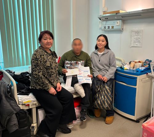 Полпредство Тувы в Москве навестило тувинских военнослужащих в госпитале «Вороновское»