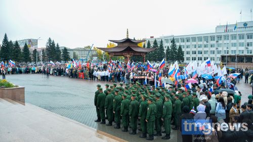 В Кызыле прошел митинг в поддержку референдумов на Донбассе