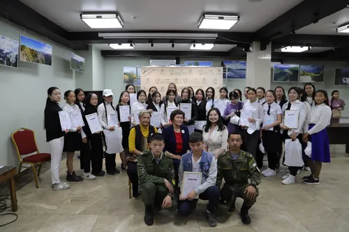 В Туве подвели итоги конкурса каллиграфии «Красиво писать – красоту творить»