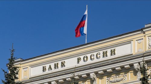 Банк России продлил ограничения на снятие наличной иностранной валюты