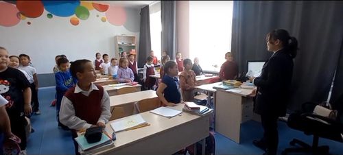 В Туве 15 школьников приняли участие в конкурсе видеоуроков «Мой первый урок»