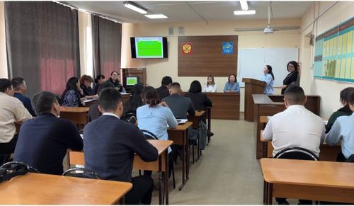 На юридическом факультете ТувГУ состоялось распределение молодых специалистов, завершающих обучение в 2025 году