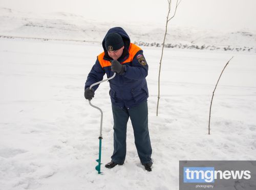 В Туве проведены замеры толщины льда для крещенских купаний