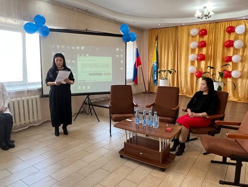 Выпускники медколледжа Тувы встретились с потенциальными работодателями