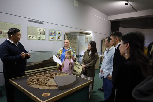 В Туве с рабочим визитом находится главный дизайнер Национального центра «Россия»