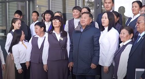 Глава Тувы посетил образовательные объекты Эрзинского и Тес-Хемского районов