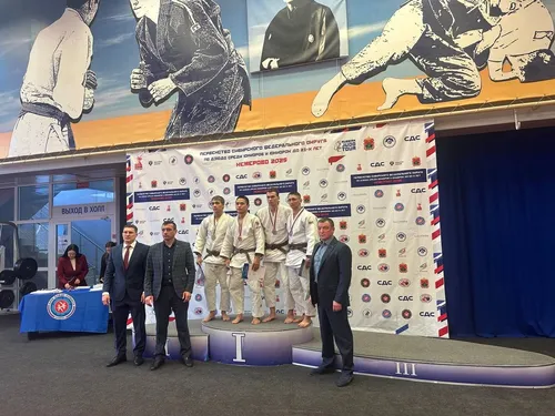 Дзюдоист из Тувы Тумен Ондар завоевывает первое место на Первенстве Сибири