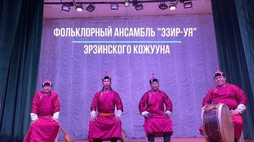 Артисты из Тувы стали лауреатами II степени в межрегиональном фестивале-празднике «Дыхание земли»