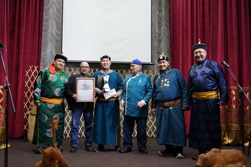 В Кызыле прошел Республиканский конкурс горлового пения хөөмей