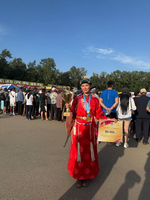 Сотрудница УФСИН России по Туве стала победителем турнира по стрельбе из национального лука