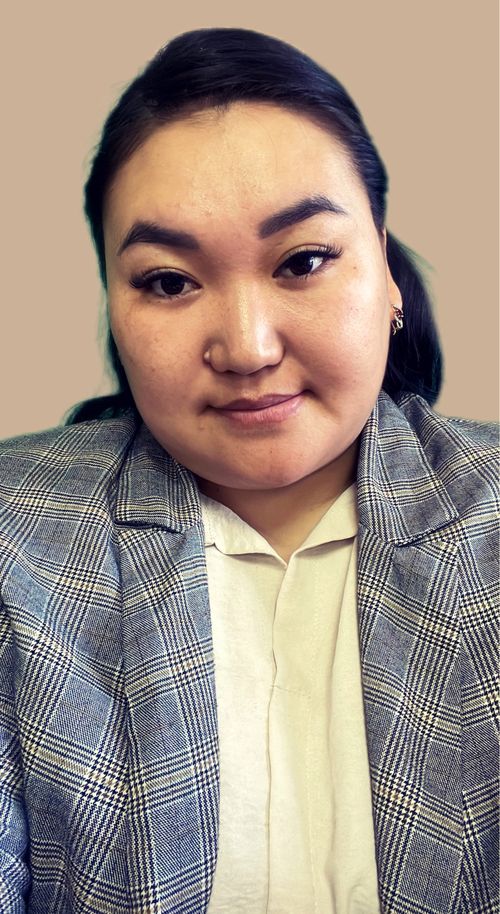 Блогер Сайрана Кужугет из Республики Тыва сразится за место в финале Всероссийского проекта «ТопБЛОГ»