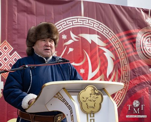 Шагаа-2026 отметили празднеством на Площади Арата.