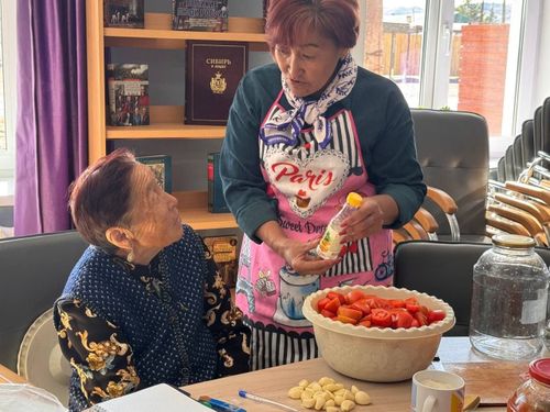 Соцкоординатор Овюрского района провела мастер-класс по заготовке овощей