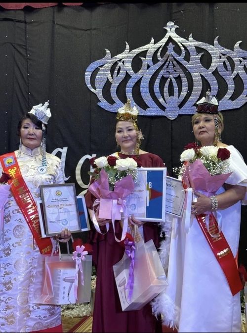 «Алдын Кадын» Тес-Хемского района стала Азиата Сакпай