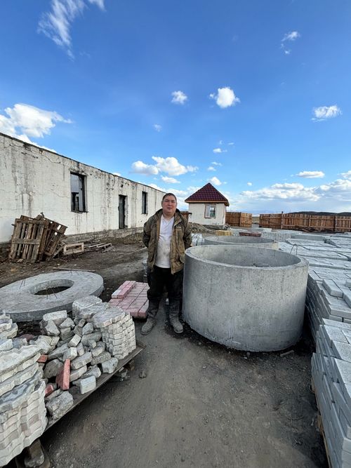 В Барун-Хемчикском районе открылось производство бетонных изделий