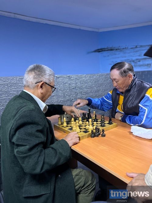 Шахматный турнир среди граждан пожилого возраста в Кызыле