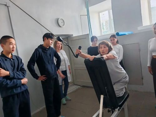 Студенты Республиканского медицинского колледжа побывали на экскурсии в Центре Бубновского