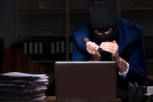 Час расплаты. Мошенник, совершивший 16 преступлений, предстанет перед судом