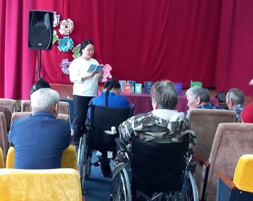 Хоочуннар чогаалчыларның номнары-биле танышканнар