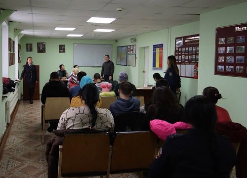 Общественники Тувы провели беседу с осужденными о вреде наркотиков