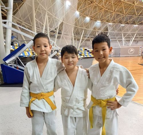 В Кызыле прошли соревнования по дзюдо среди юных спортсменов