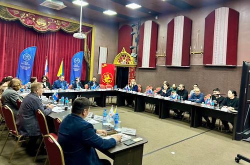 Күрүнениң национал политиказын боттандырары-биле Тывага беш чылда чоруткан ажылдарның түңнелдерин үндүрген