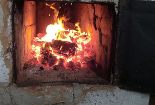 В Кызыле из-за неисправного печного отопления 4 человека отравились угарным газом