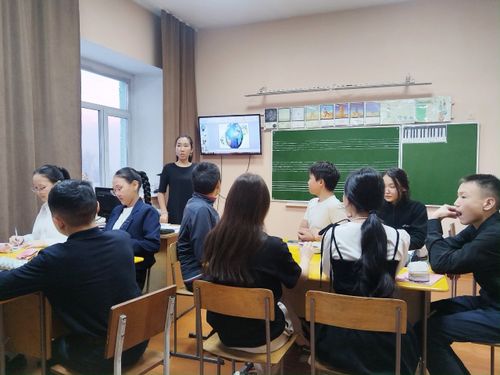 В Туве провели школьный этап конкурса «Учитель года -2025» и «Молодой специалист-2025»