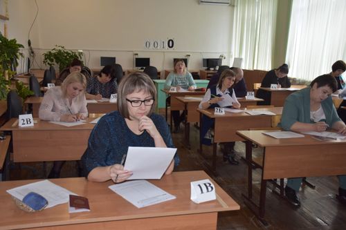 Родителей выпускников приглашают принять участие в акции «Сдаем вместе. День сдачи ЕГЭ родителями»