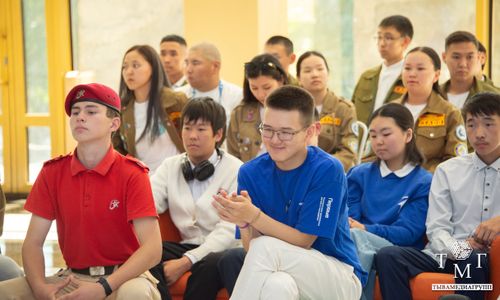 В Туве прошла «Классная встреча» с заместителем председателя Правительства