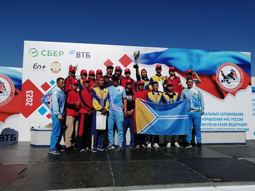 Юношеская сборная Тувы заняла III место в межрегиональных соревнованиях по пожарно-спасательному спорту