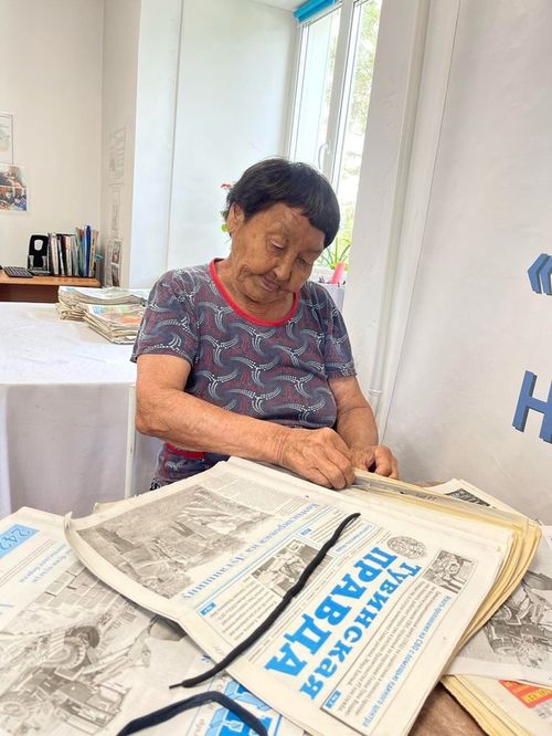В Чаданском доме-интернате получатели соцуслуг выписывают для себя газеты и журналы
