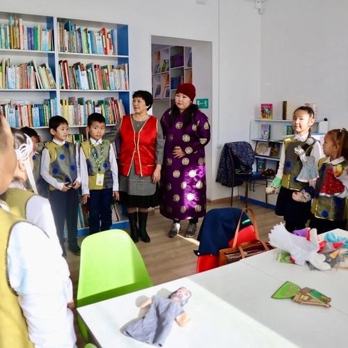 Дети участников СВО побывали на экскурсии в детской библиотеке