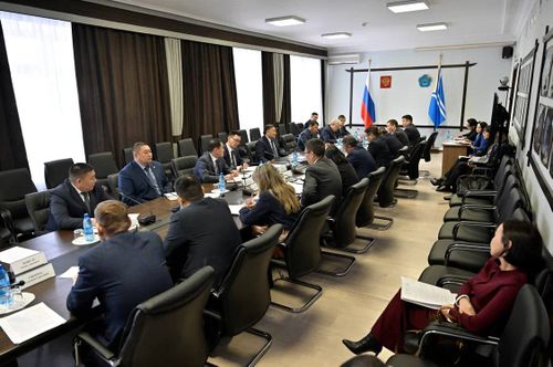 Владислав Ховалыг провёл координационное совещание с вице-премьерами Тувы