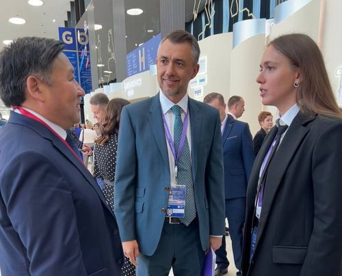 ПМЭФ-2023: Глава Тувы встретился с министром спорта РФ Олегом Матыцином