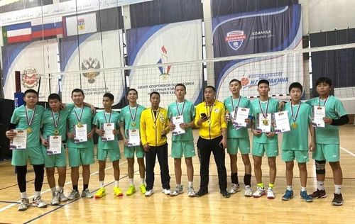 Юные волейболисты села Сарыг-Сепа стали победителями турнира по волейболу в Хакасии