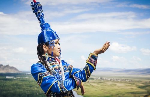 Дизайнеры Тувы представят свои коллекции на модном показе «Шагаа хээзи»