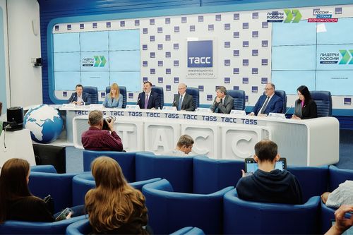 Стартовал новый сезон конкурса «Лидеры России»: его участниками станут управленческие команды