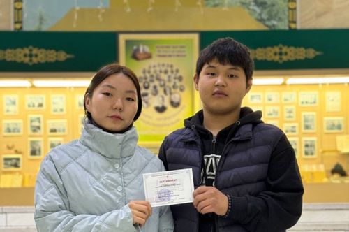 Уникальная находка в Туве: житель республики передал в музей редкий минерал