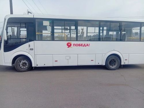 ️К Дню Победы автобусы пригородных маршрутов украсили праздничным оформлением