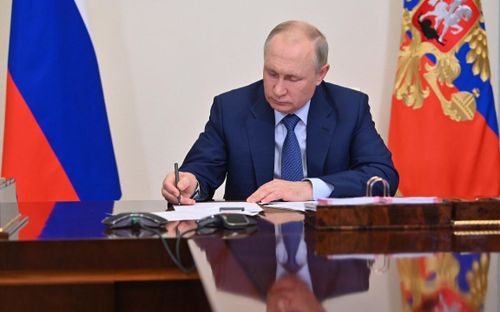 Опубликован указ Путина о разовых выплатах ветеранам войны и труженикам тыла