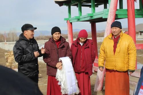 Участники программы «Герои Тувы» начали выездной модуль с посещения Дзун-Хемчикского района