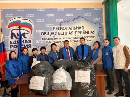 Медики Тувы присоединились к акции «Тепло для Героя»