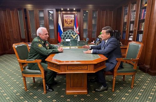 Тываның Баштыңы Россияның Камгалал яамызынче 55-ки аңгы гвардейжи мото-адыгжы (дагжы) бригаданың шериглерин шаңнаар дугайында дилегни киирген