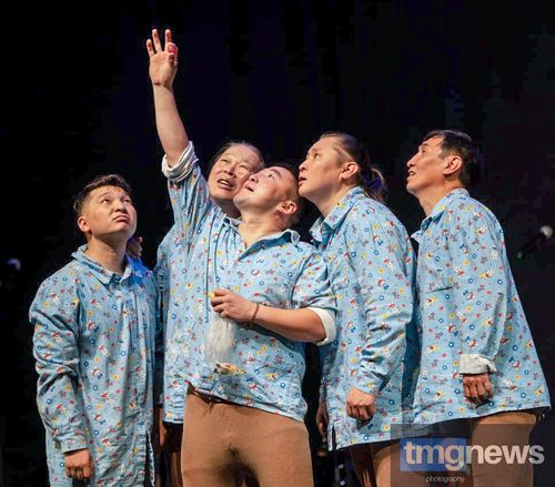 В Туве прошел благотворительный спектакль в поддержку участников СВО