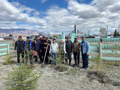 Жители Сут-Хольского района приняли участие в акции «Сад памяти»