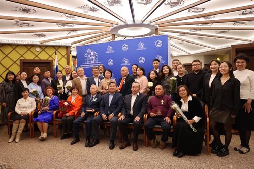 Глава Тувы встретился с земляками в Москве